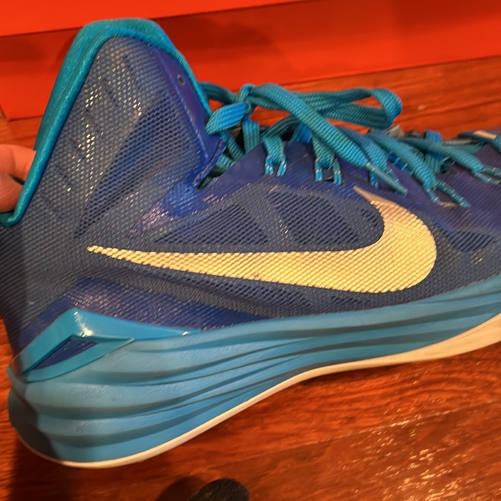 Nike Hyperdunk! - Picture 3 of 11